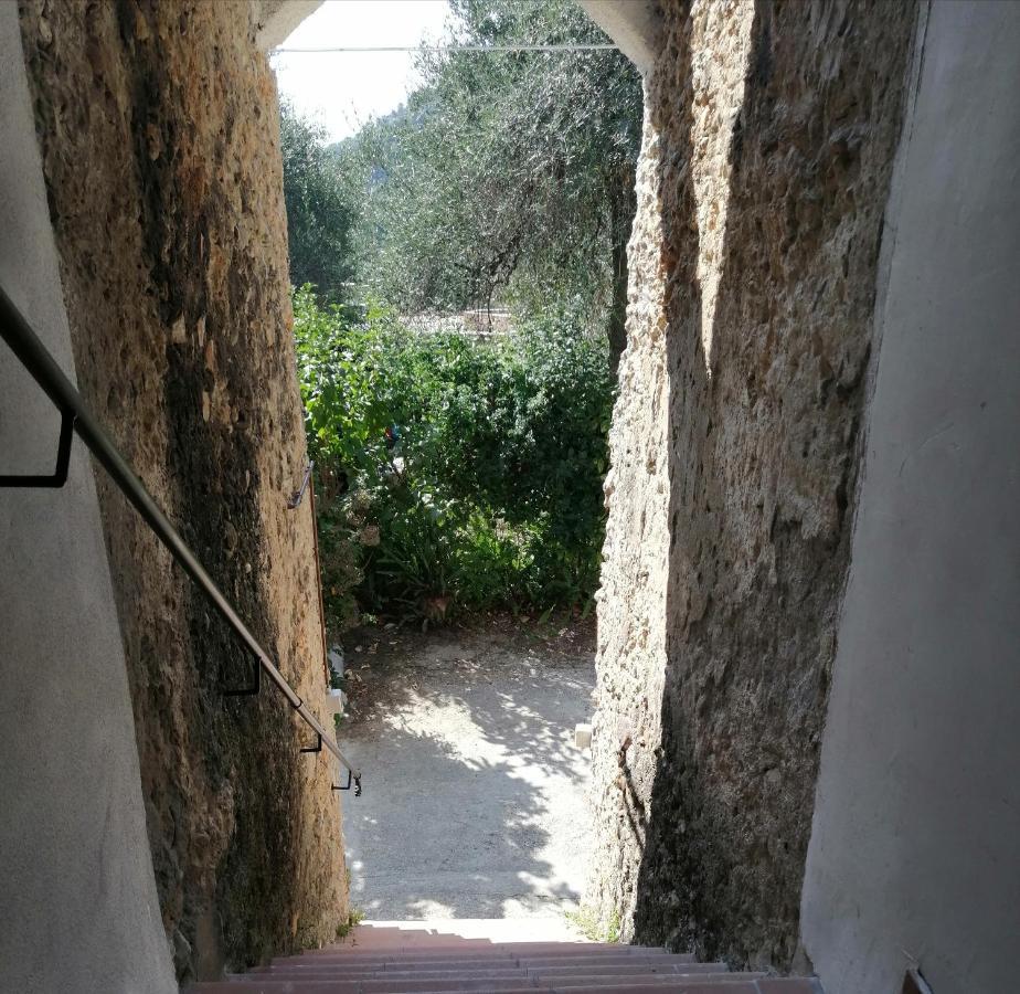 Appartement Casa Elvira à Seglia San Bernardo Extérieur photo